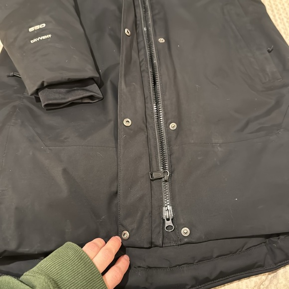 Women’s North Face Parka - Small - Picture 4 of 14